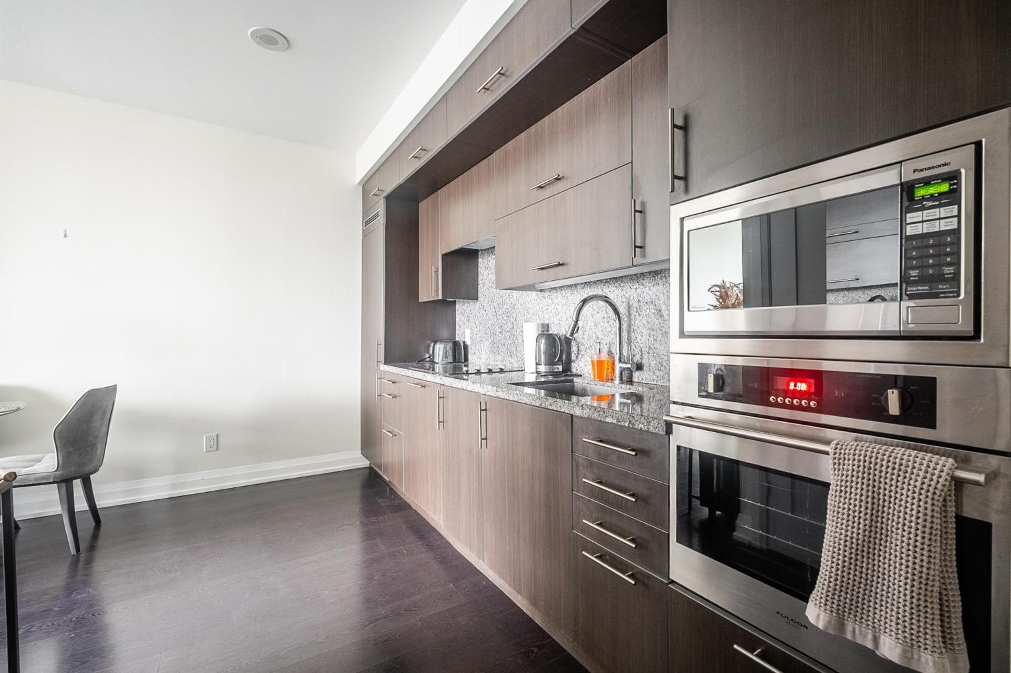 Globalstay Modern Apartments In North York Skyscraper Toronto Exterior photo